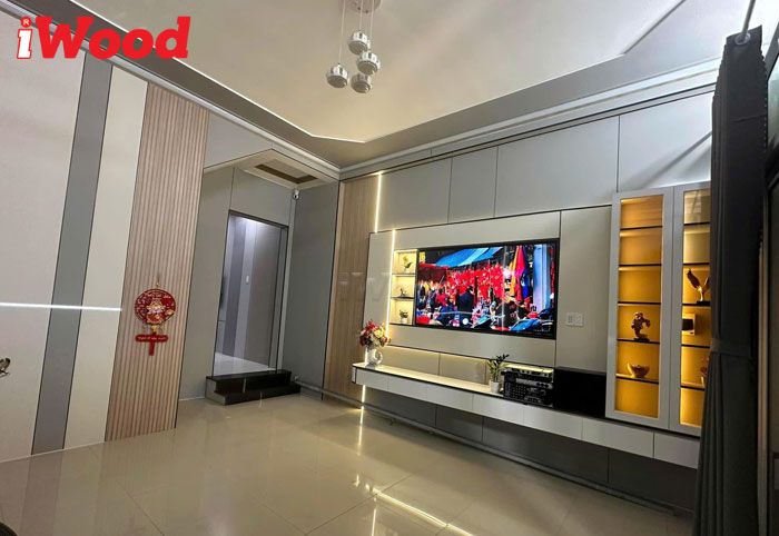 Top 10 mẫu tấm ốp tường nhựa iWood đẹp nhất cho phòng khách 2026