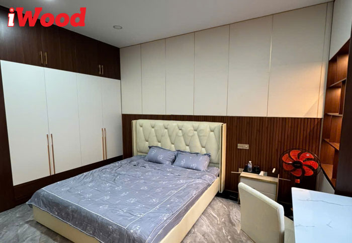 Mẫu ốp tường phòng ngủ bằng tấm ốp than tre iWood sang trọng, ấm cúng